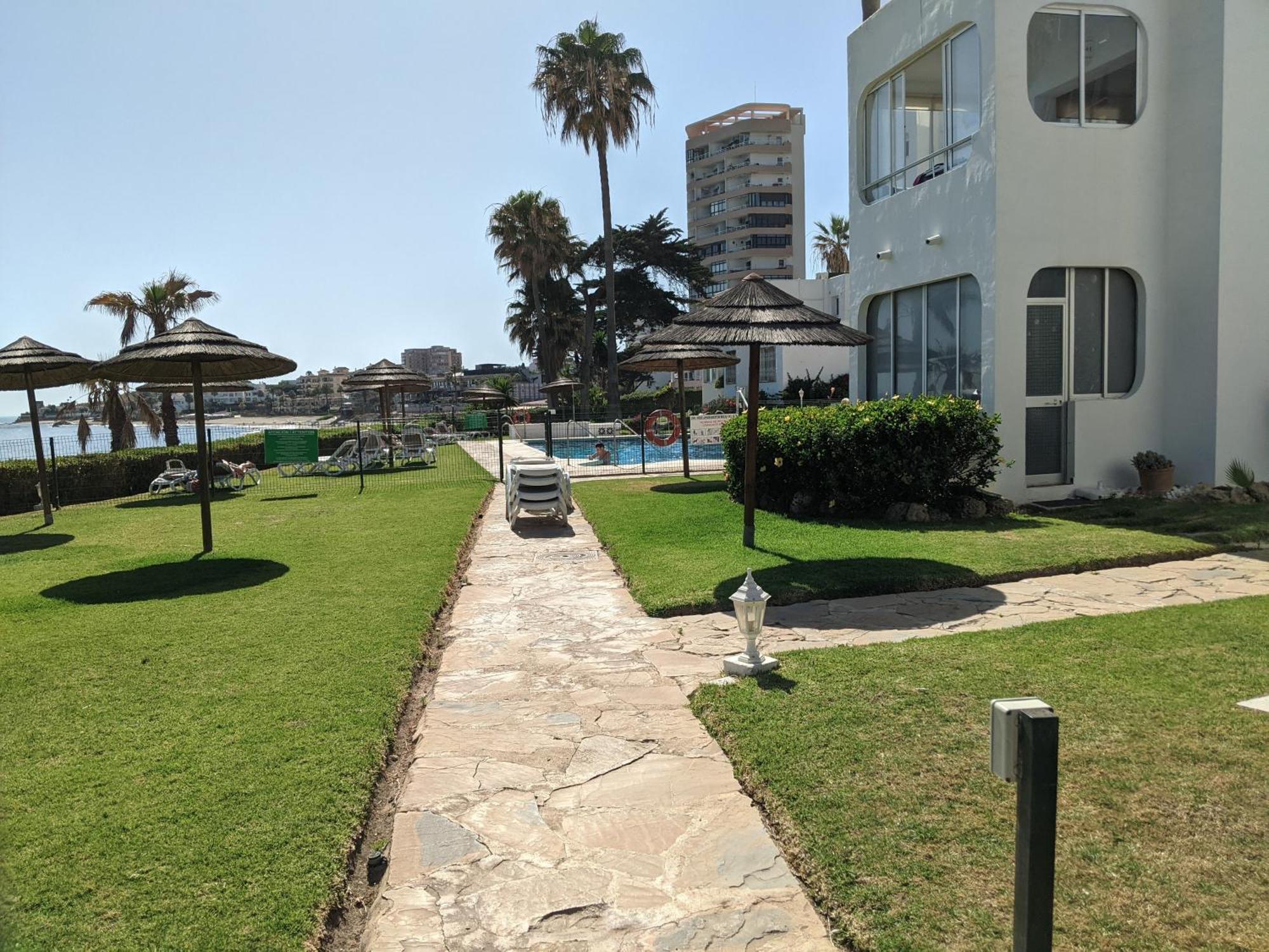 Tranquil Oceanfront Escape, One-Bedroom Haven ミハス エクステリア 写真